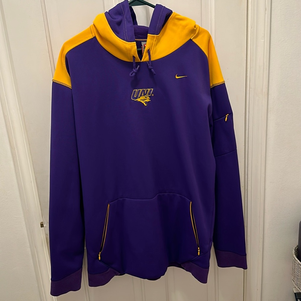 Northern Iowa Panthers Nike pullover hoodie. Size xl.